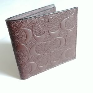 Coach Men's Signature embossed Wallet Brown